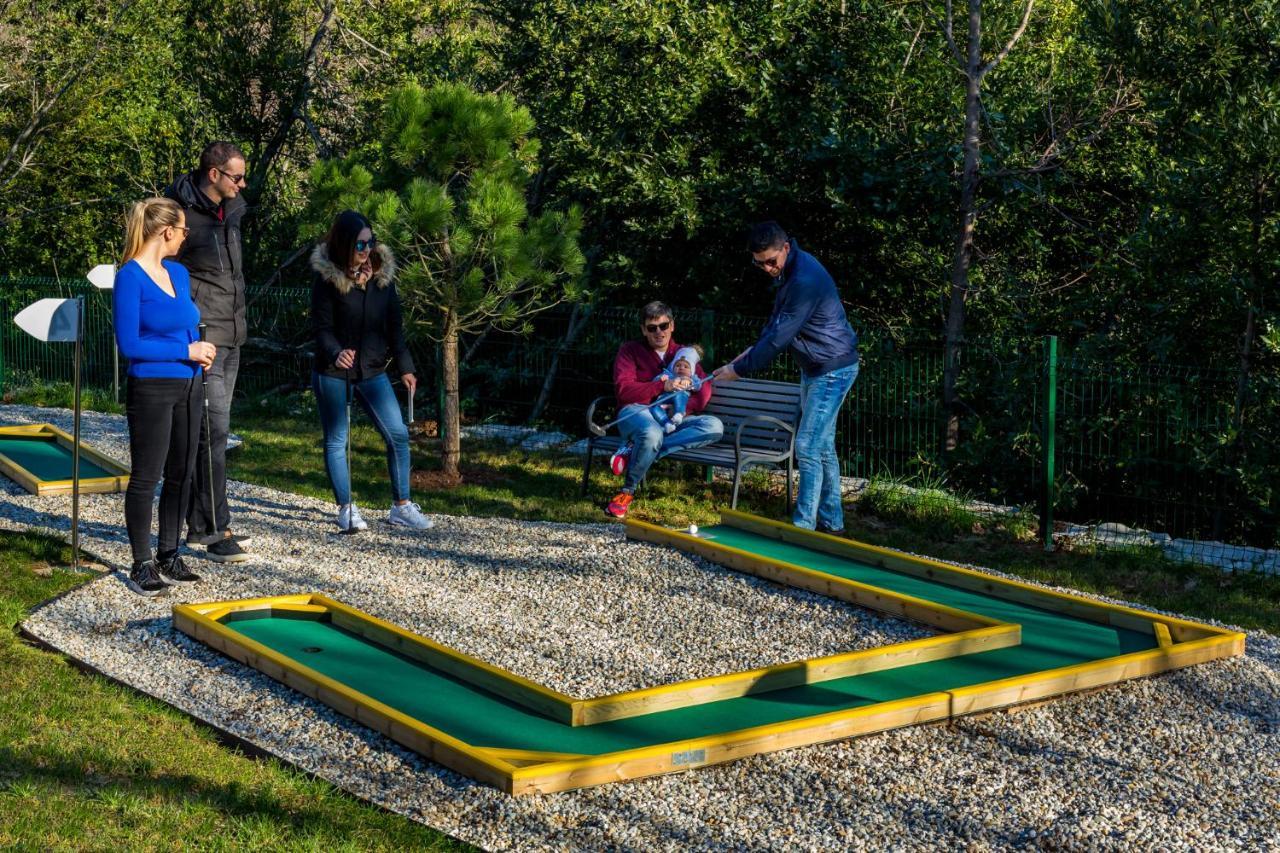 Villa Altavista - Seaview & Relax With Heated Pool & Minigolf Opatija Buitenkant foto