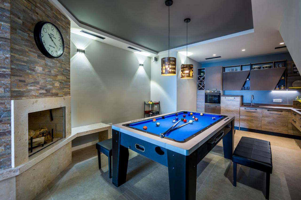 Villa Altavista - Seaview & Relax With Heated Pool & Minigolf Opatija Buitenkant foto