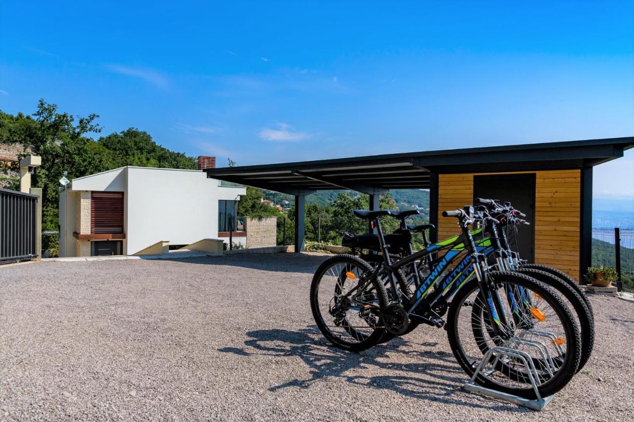 Villa Altavista - Seaview & Relax With Heated Pool & Minigolf Opatija Buitenkant foto
