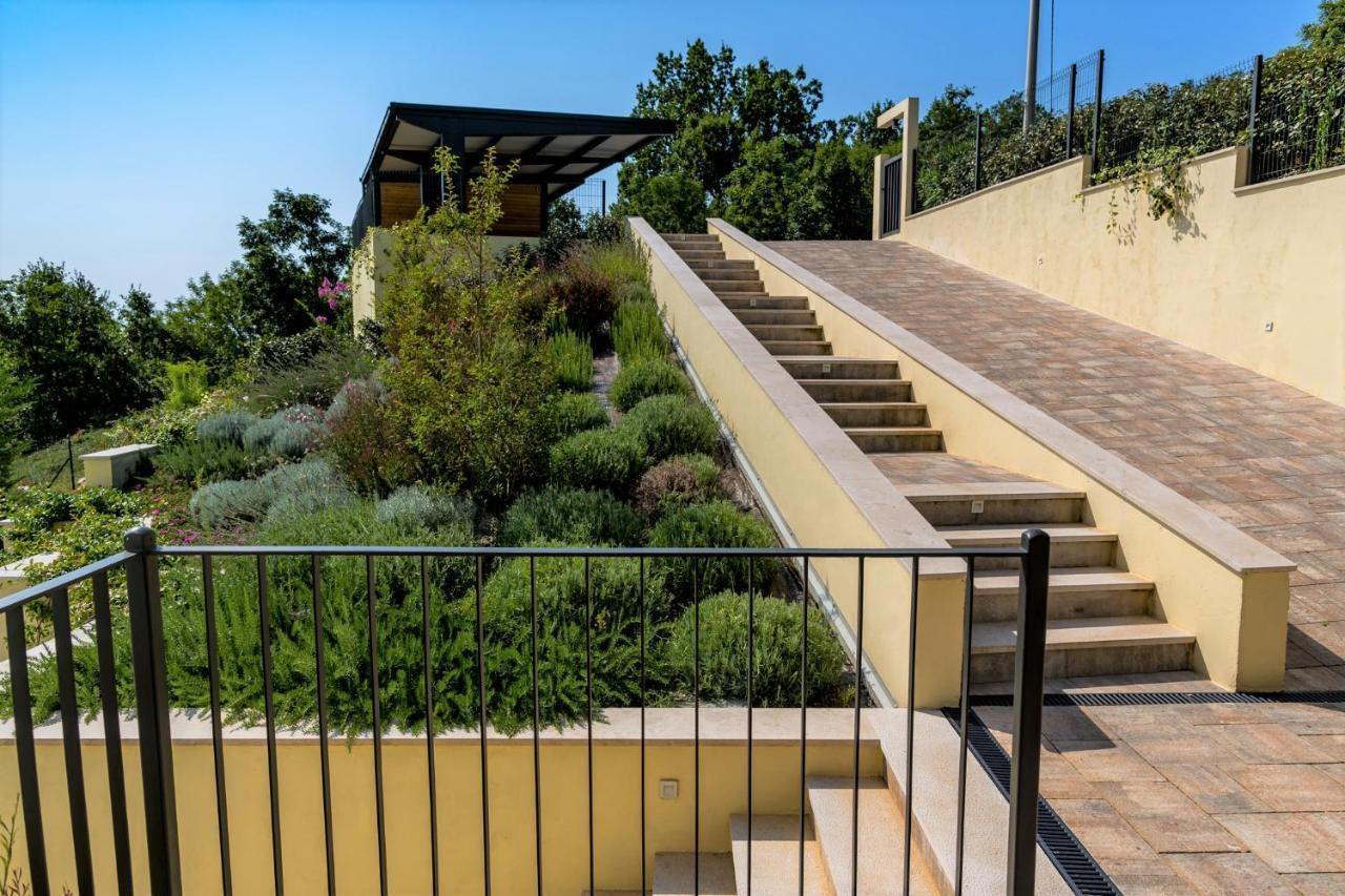 Villa Altavista - Seaview & Relax With Heated Pool & Minigolf Opatija Buitenkant foto